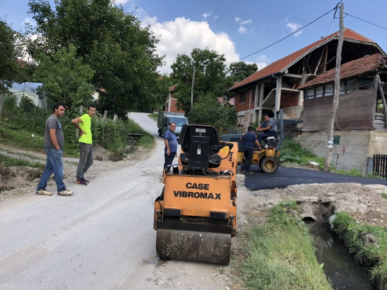 Izgradnja puta kroz Grbavče, foto: Radio Bubamara