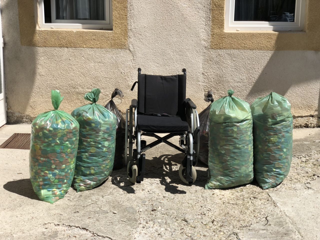 Invalidska kolica, čepovi, foto: RBS