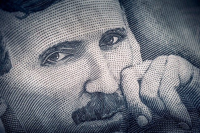 Ilustracija, Tesla, 100 dinara, preuzeto: Pixabay.com, autor: Limassol/Cyprus